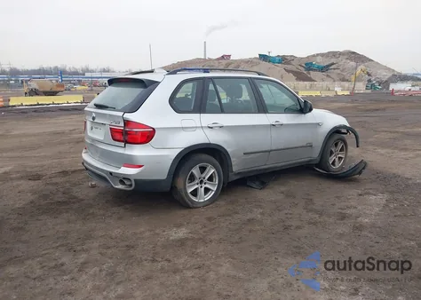 2012 BMW X5 xDrive35I/xDrive35I Premium/xDrive35I Sport Activity z USA, uszkodzony, nr VIN 5UXZV4C58CL760105